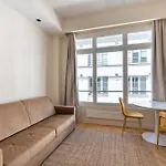 Stylish Duplex For 4 In Bastille Paris